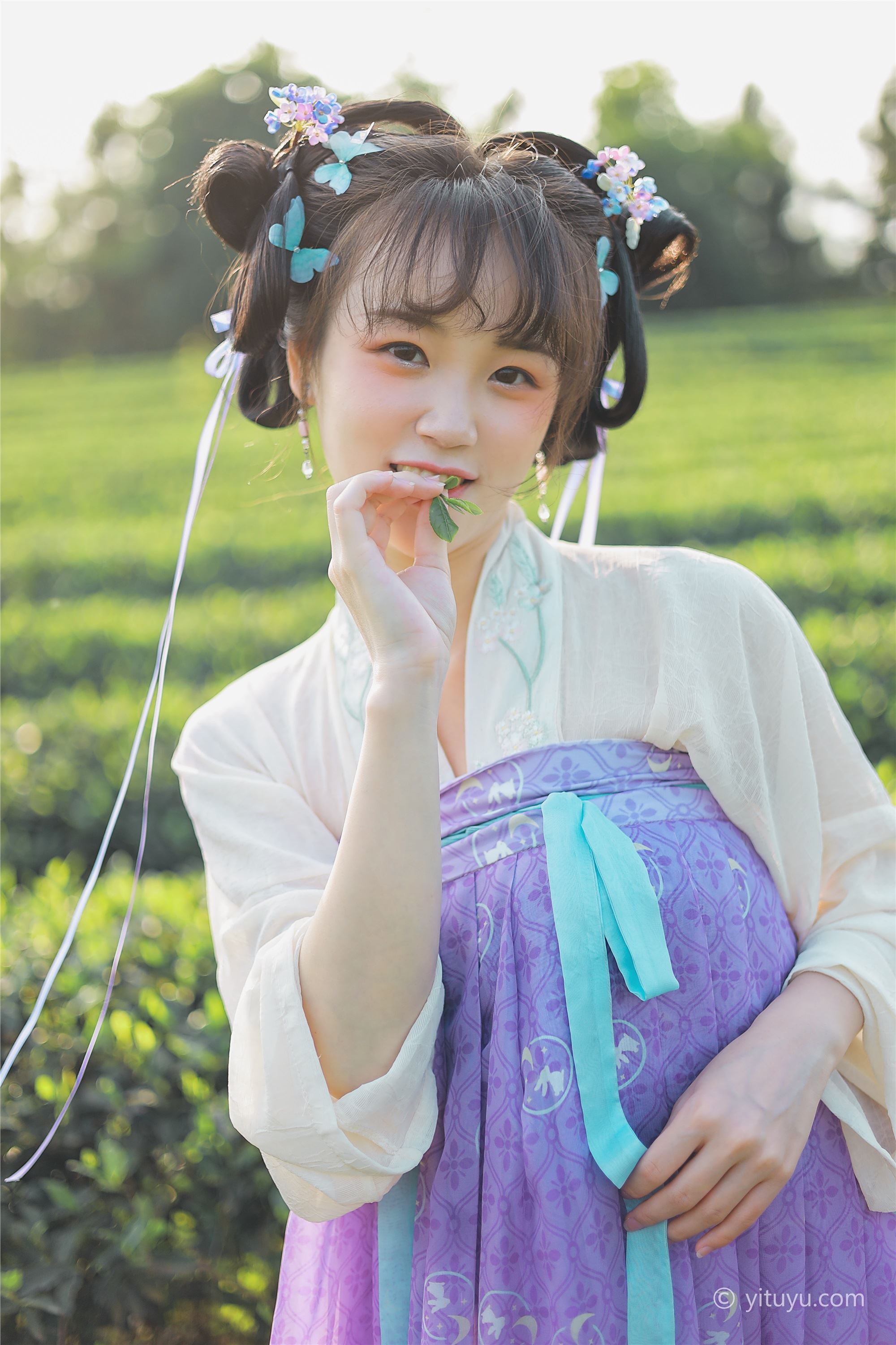 YITUYU艺图语  2021.06.02 青青白茶 柚子